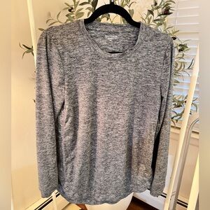 Athleta Gray Long Sleeve Shirt